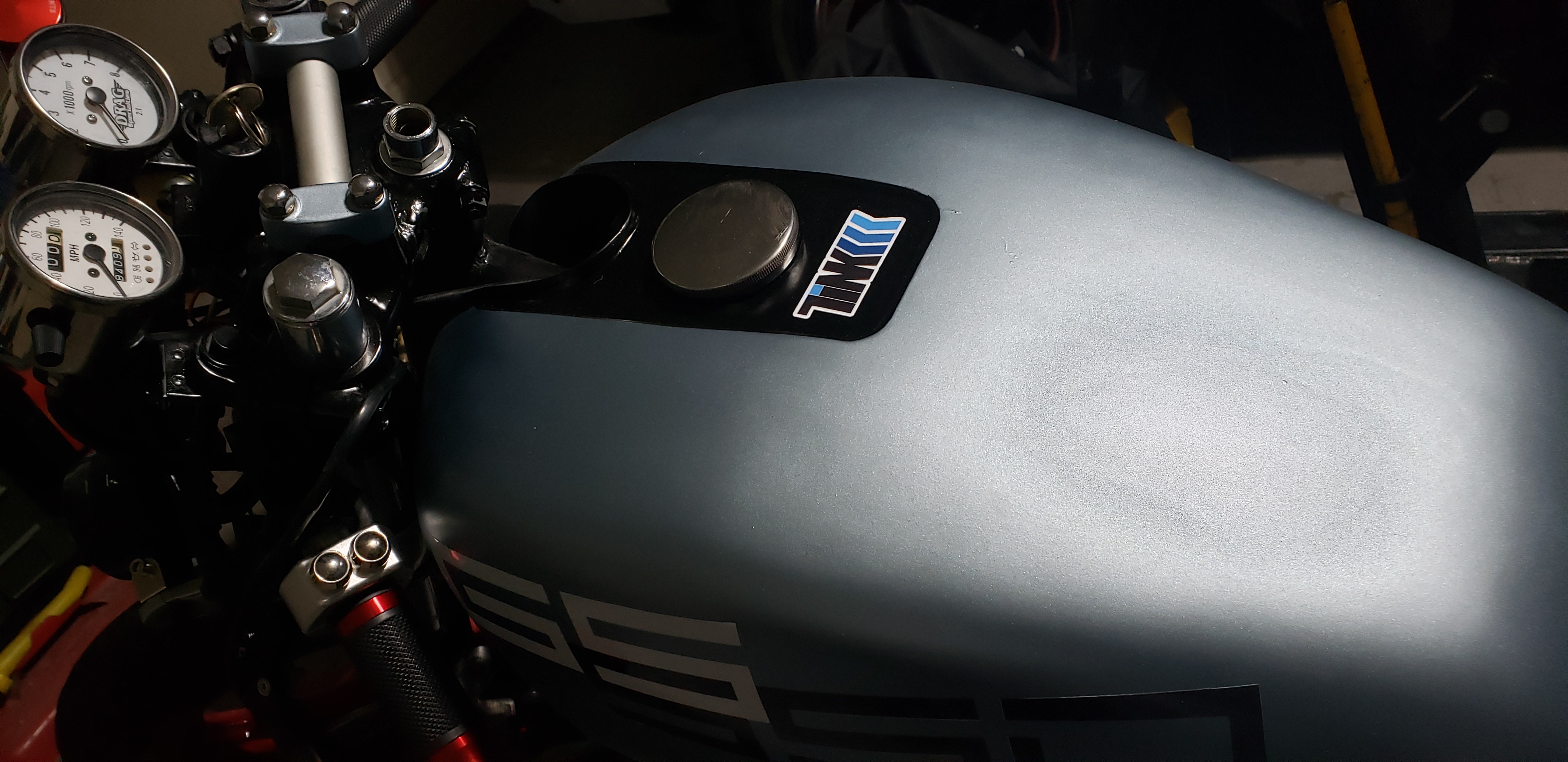 Suzuki GS550 Cafe Racer Custom Fuel Tank Paint